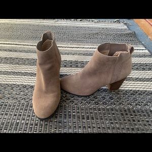 Dr. Scholl’s brown booties
